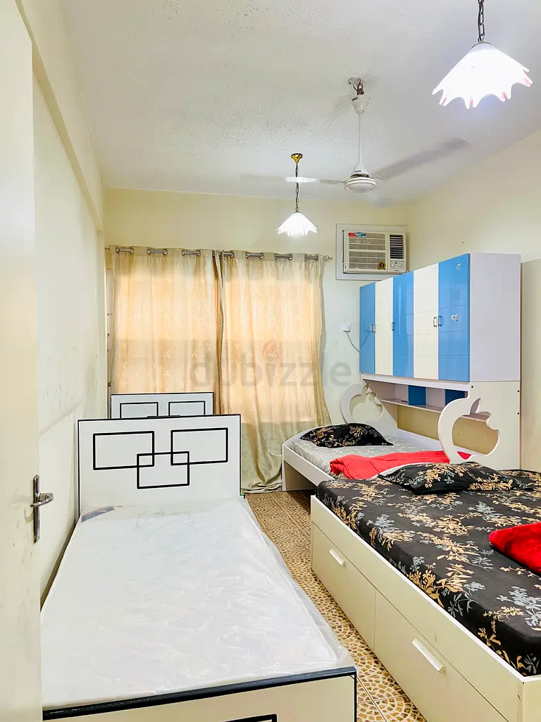 Apartment Bachelors Available Dubai