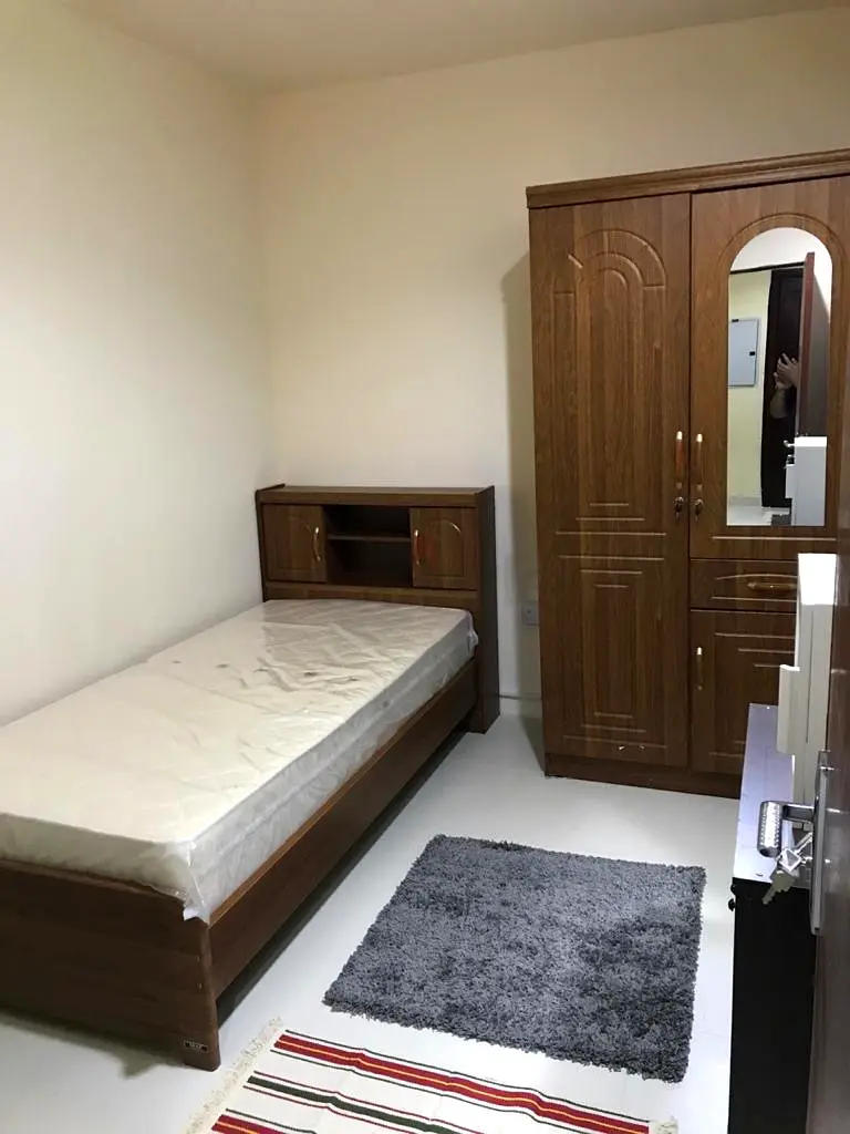 Apartment Very nice room “ Partition “ for one lady in Albarsha 1 near