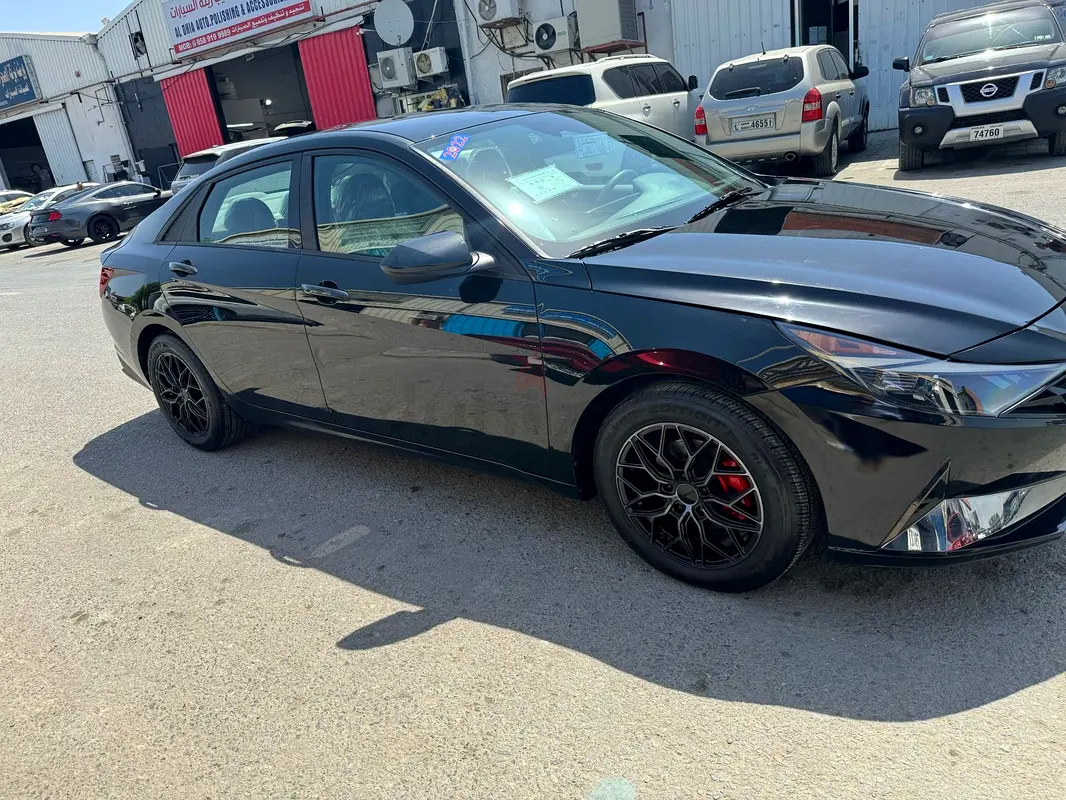 Elantra 2022 looks like new