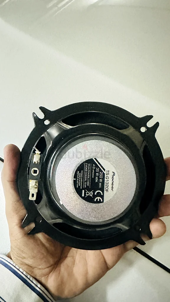 مكبرات صوت متمركزة من بيونير TS-G1320F63260213078529111