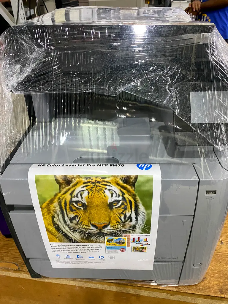 HP laserjet 476 Printer