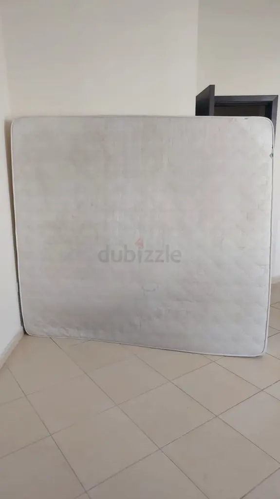 King Size Spring Mattress For Free (In good condition)