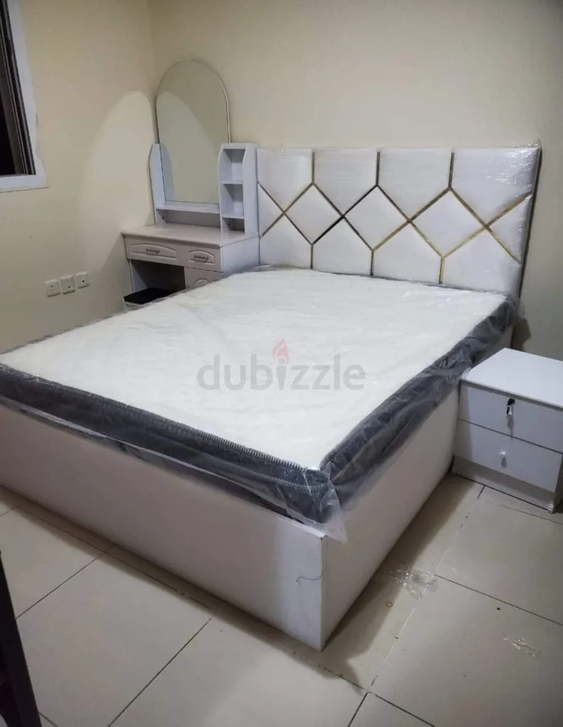 King size bed628638258476821114
