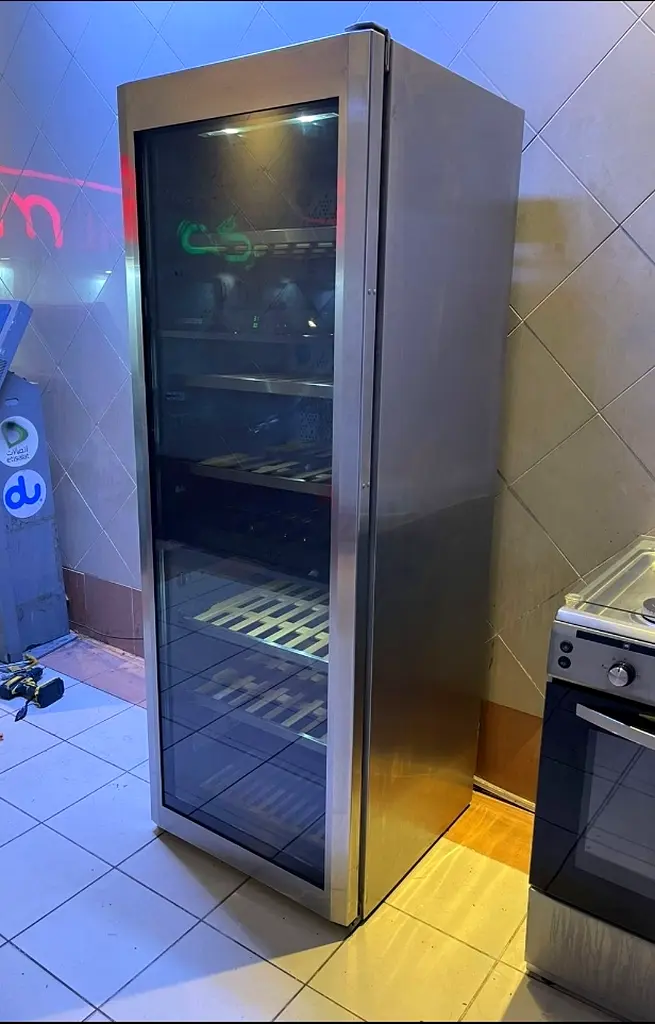 LIEBHERR 200 BOTTLE 3 ZONE WINE FRIDGE