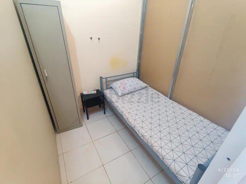 Apartment Executive partition in Ajman industrial area 2 Ajman