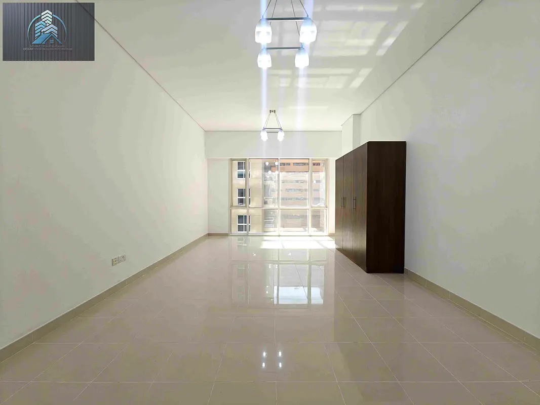 Apartment SPLENDID BIG SIZE STUDIO APARTMENT AT PRIME LOCATION