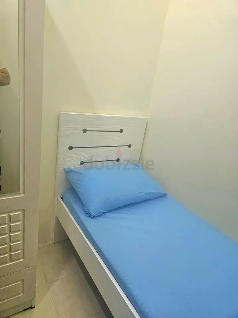 Apartment Single partition in Discovery gardens Dubai