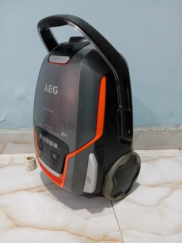مكنسة كهربائية AEG63253974579459113