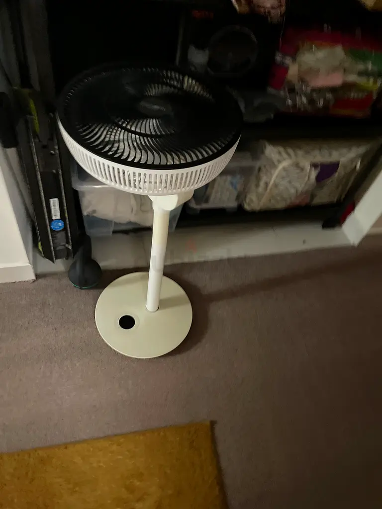 Standing fan