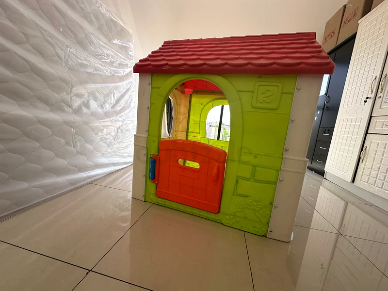 بيت اللعب63226270432259115