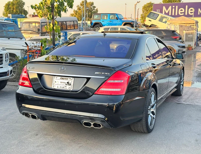 مرسيدس بنز S550 L نسخة دول مجلس التعاون الخليجي، قطعت 186500 كم، لون أسود مع داخلية بيج63231641328258112