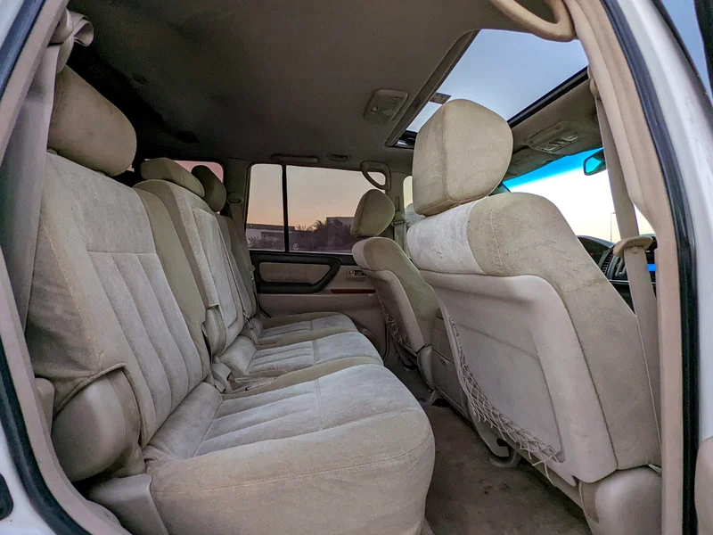 2004 TOYOTA LAND CRUISER V8 VXR FULL OPTION GCC IN EXCELLENT CONDITION63159715043202114