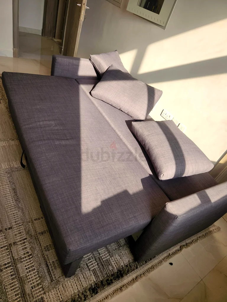 سرير أريكة بثلاثة مقاعد من إيكيا مع خزانة63221849275266111