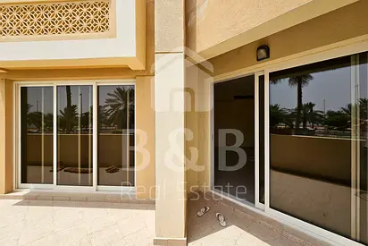 Amazing 2 Br + Maid - Next To The Beach