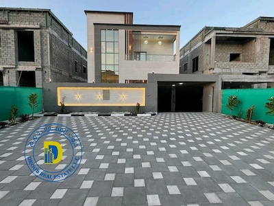 Luxury Villa For Sale In Al Yasmeen Area, 4 Rooms, Price Includes Registration Fees, Water, Electri