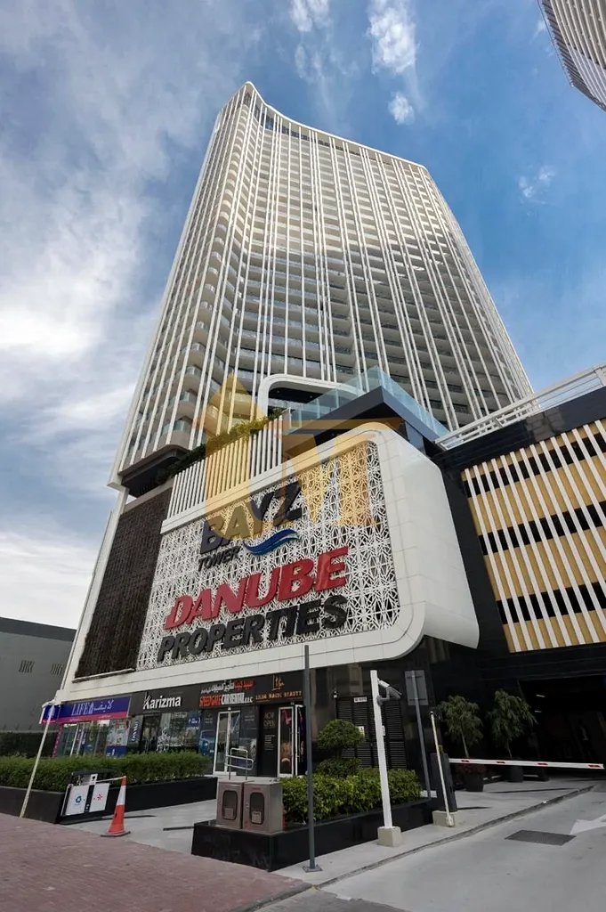 Apartment LUXURY FULLY FURNISHED BRAND NEW BRIGHT AMBIANCE