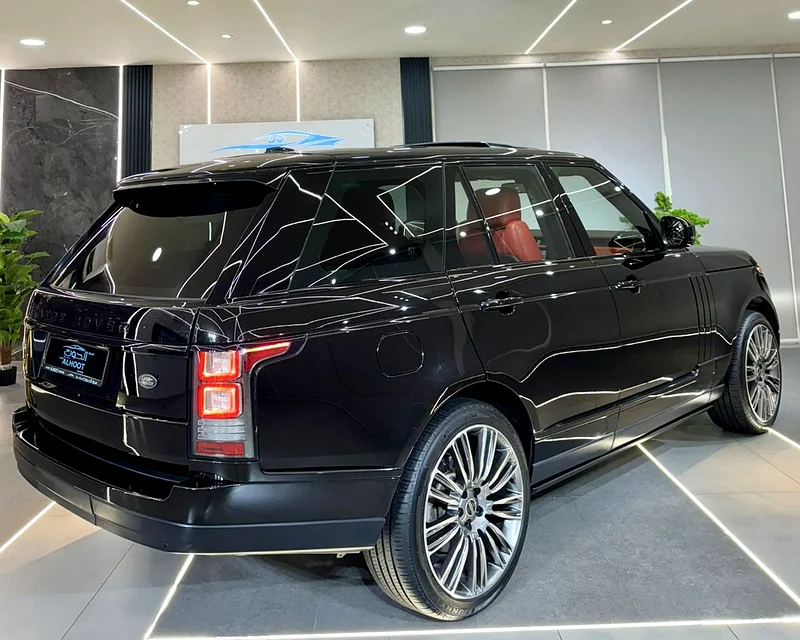 AUTOBIOGRAPHY RR VOGUE V8 || AUTOMATIC TRANSMISSION || GCC || ACCIDENT FREE || FULLY LOADED63232618810113112