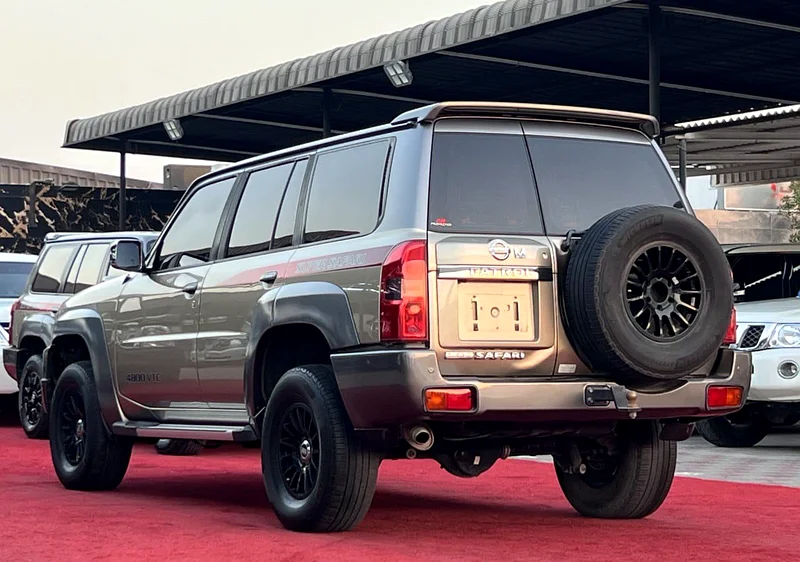 Nissan Patrol Super Safari 201863227778564737114