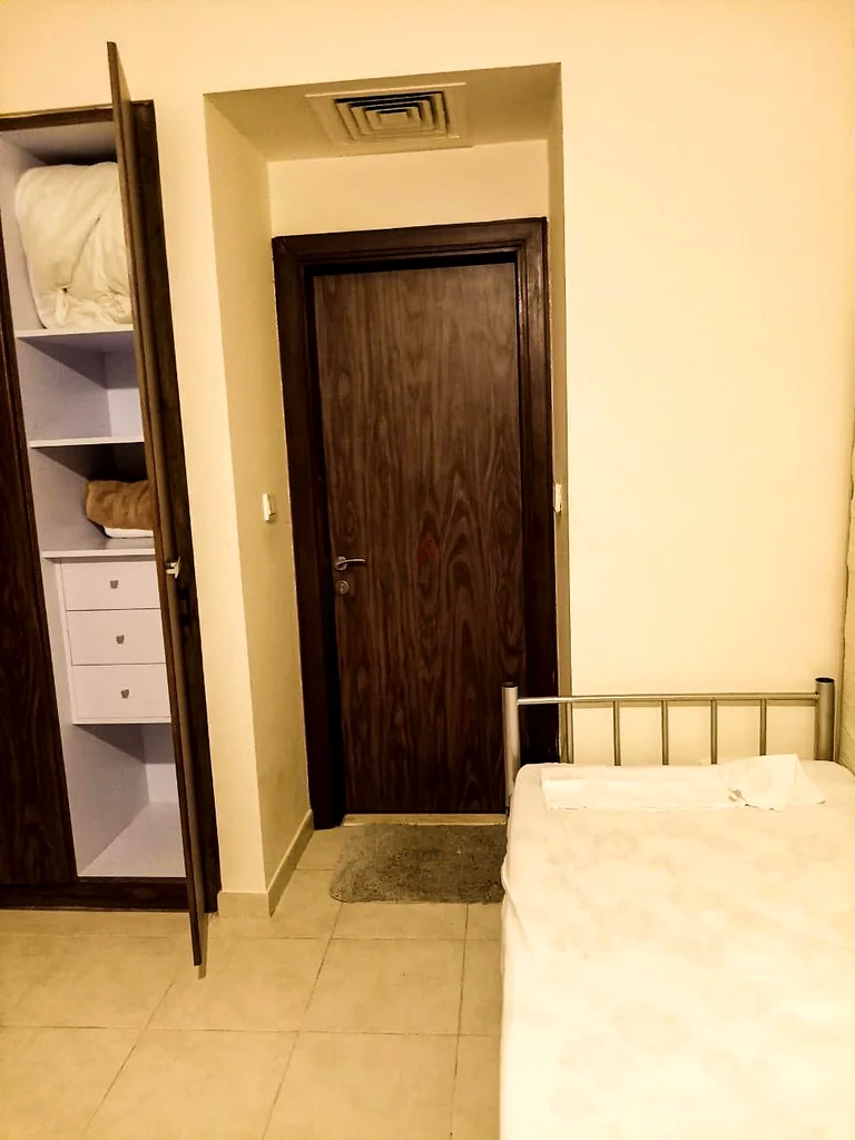 Apartment Bed space, Close to Business bay Metro Dubai