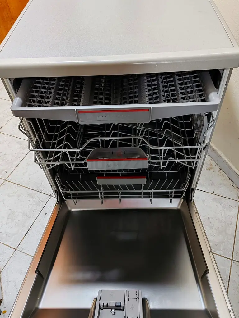 Bosch Series 4 Freestanding Dishwasher 60cm 13 Place Settings Color