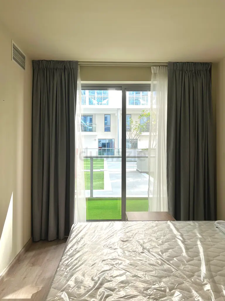 Curtain with Installation.