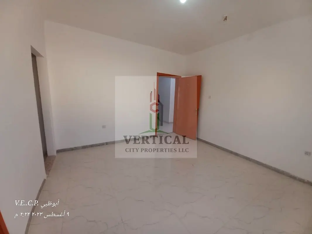 Apartment For rent, a studio in Abu Dhabi city, Al Mushrif, opposite