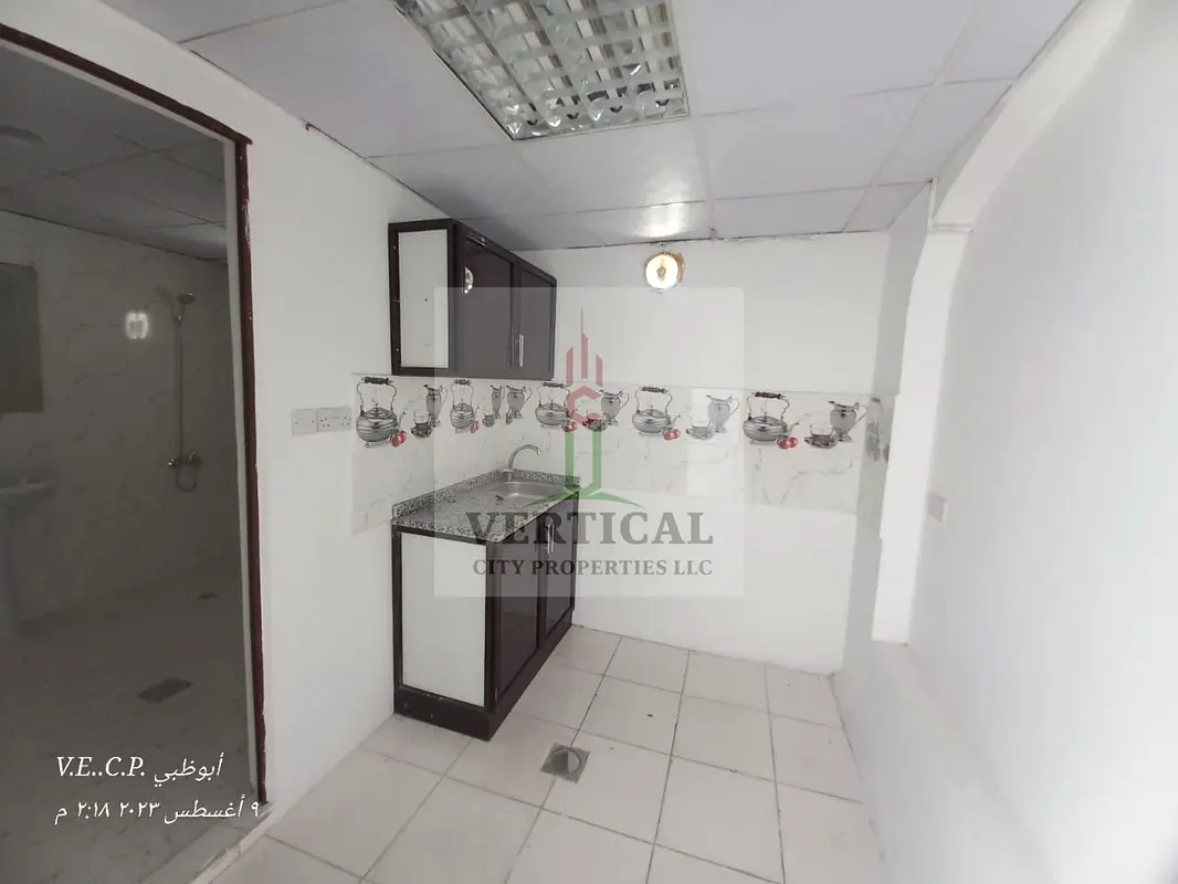 Apartment For rent, a studio in Abu Dhabi city, Al Mushrif, opposite