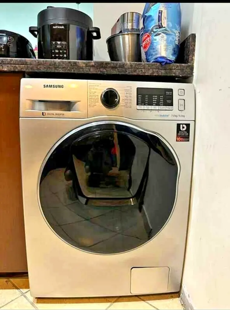 Samsung ecobubble door in door 7 kg washer and 5 kg combo dryer
