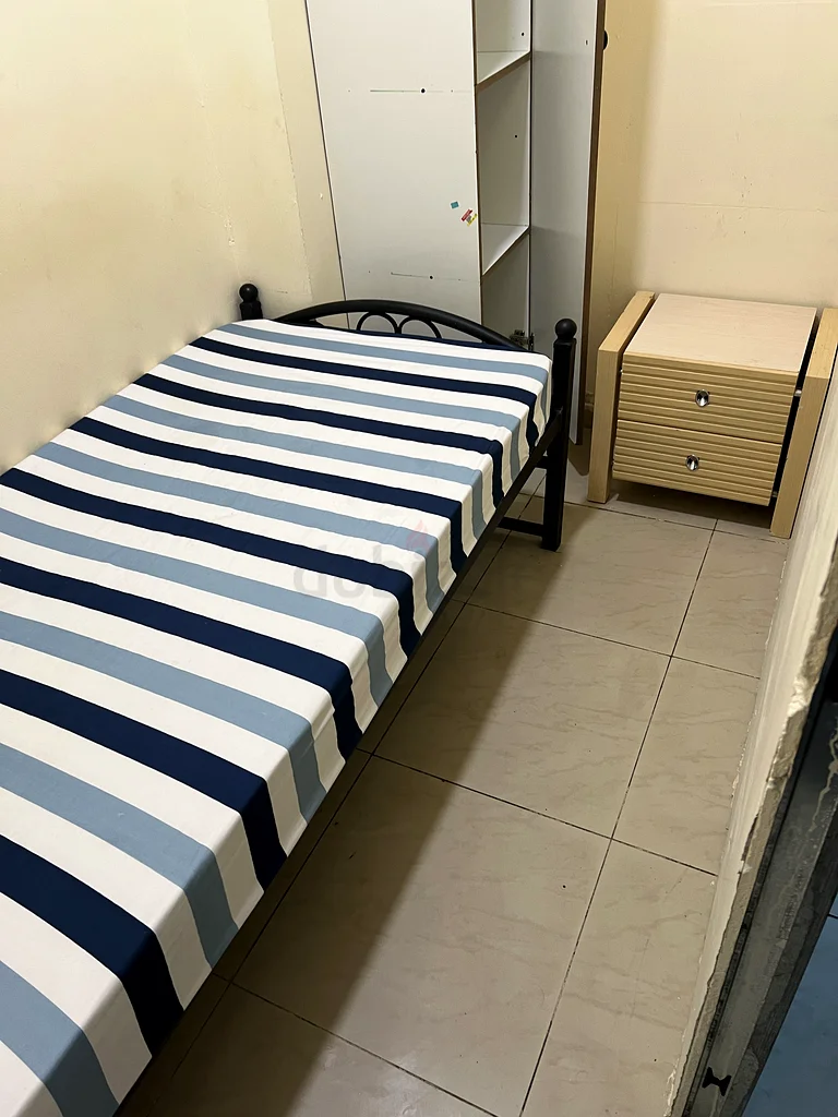 Apartment Room available for monthly rent Dubai