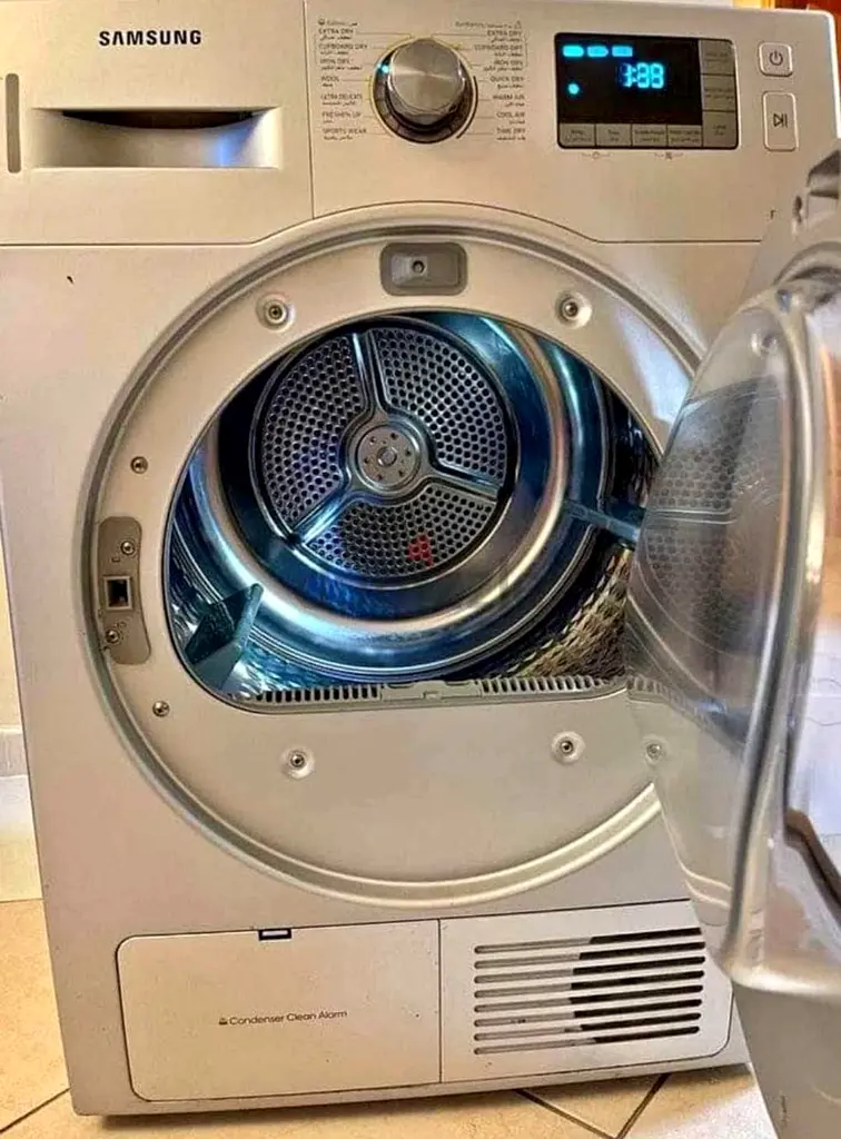 .Samsung Condenser Dryer 8 kg