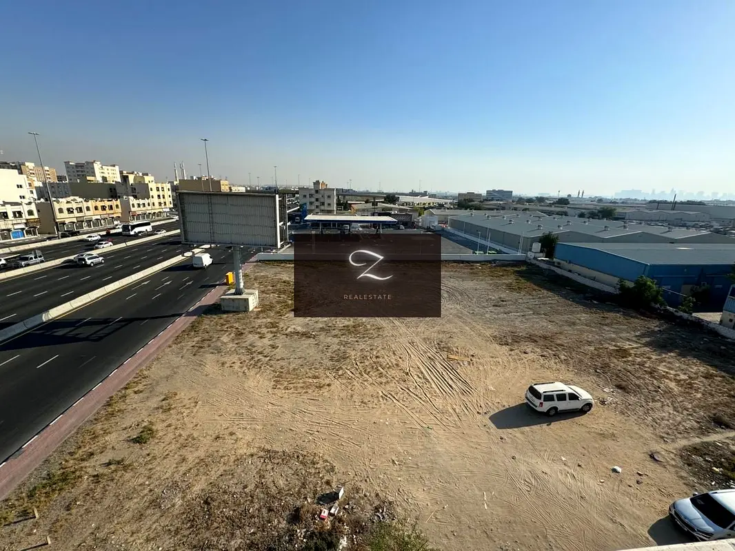 Industrial For sale land in Sharjah / Industrial