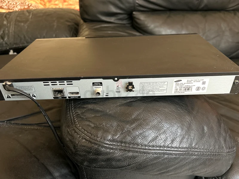 SAMSUNG BLU RAY Disc Player63262938933762112