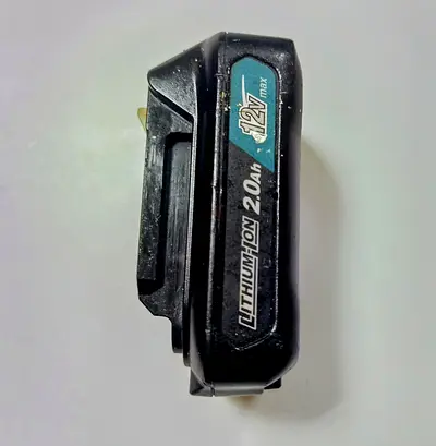 MAKITA 12V/2.0 BATTERY