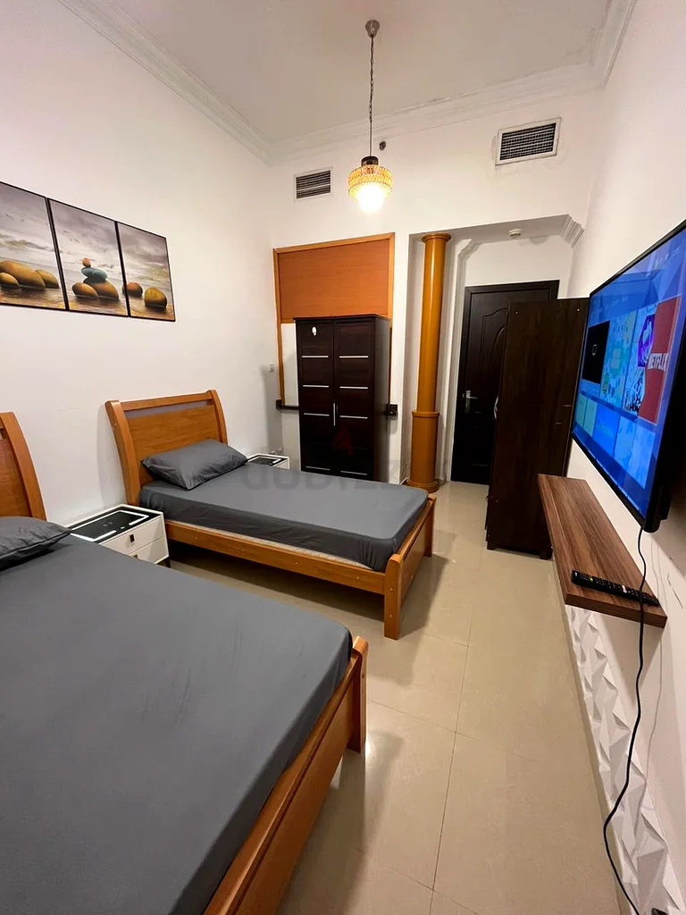 Apartment Male Bed Space Near DMCC Metro Station Dubai