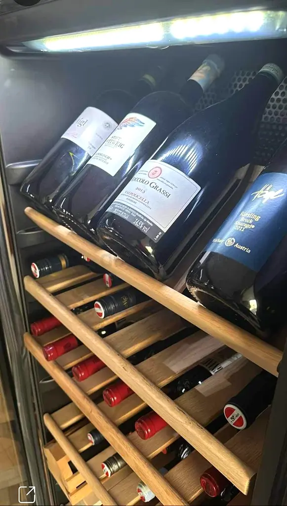 Vestfrost dual Temperature Wine Fridge 156 bottle