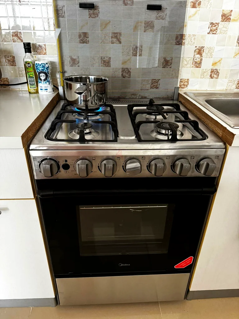 4 Burner Gas Cooker 60 x 60 cm,Full Safety, Auto Ignition, Thermostat