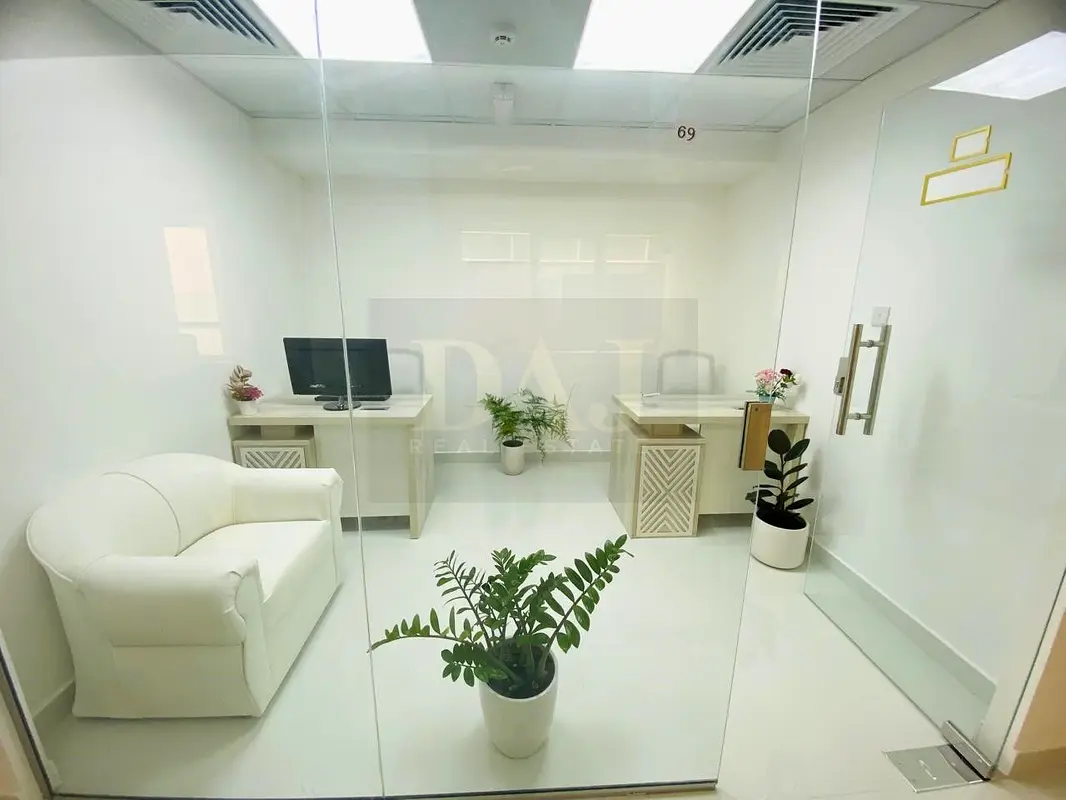 Office Fully Fitted Office Direct from Owner Near to Public