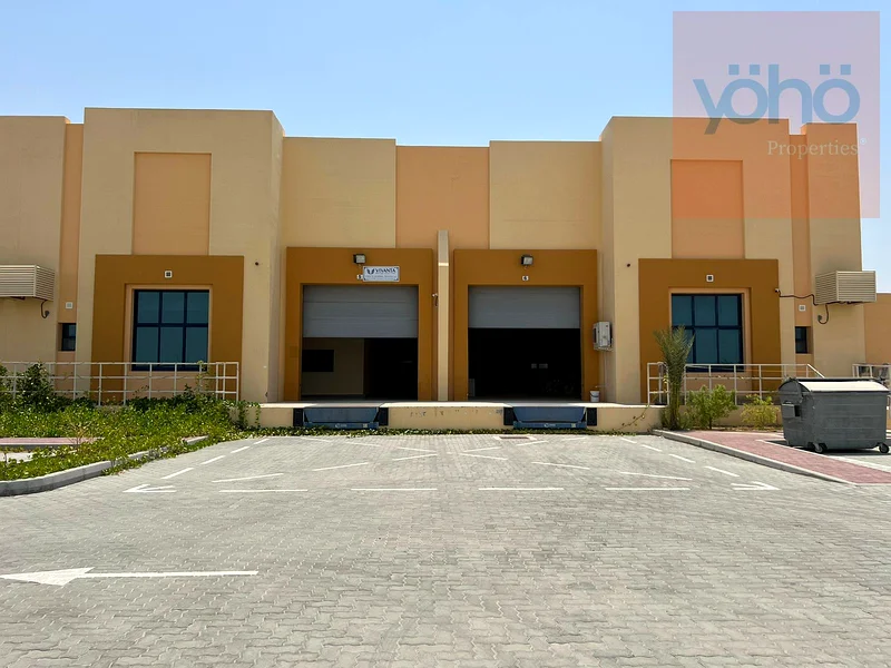 Warehouse LOADING AREA HIGH ROOF NEXT TO ENTRANCE Dubai