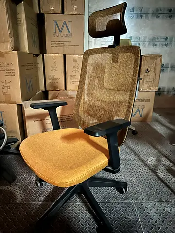 Mesh office chair