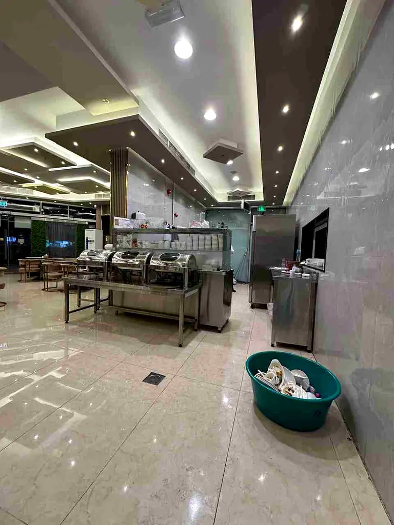 Shop Running Restaurants available in karama (Prime location