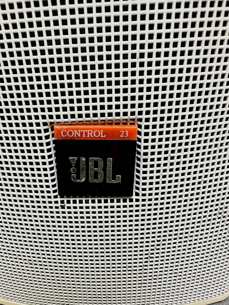 JBL wall mount speakers63261276425089111