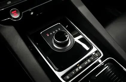 صورة مصغرة 10 لـ 2020 Jaguar F-PACE