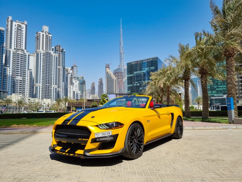 FORD MUSTANG GT CONVERTIBLE V8 2020 Yellow Muscle Car, 4 Seater