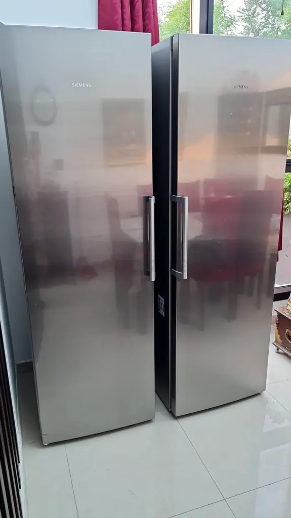 SIEMENS latest separate standing style fridge freezer