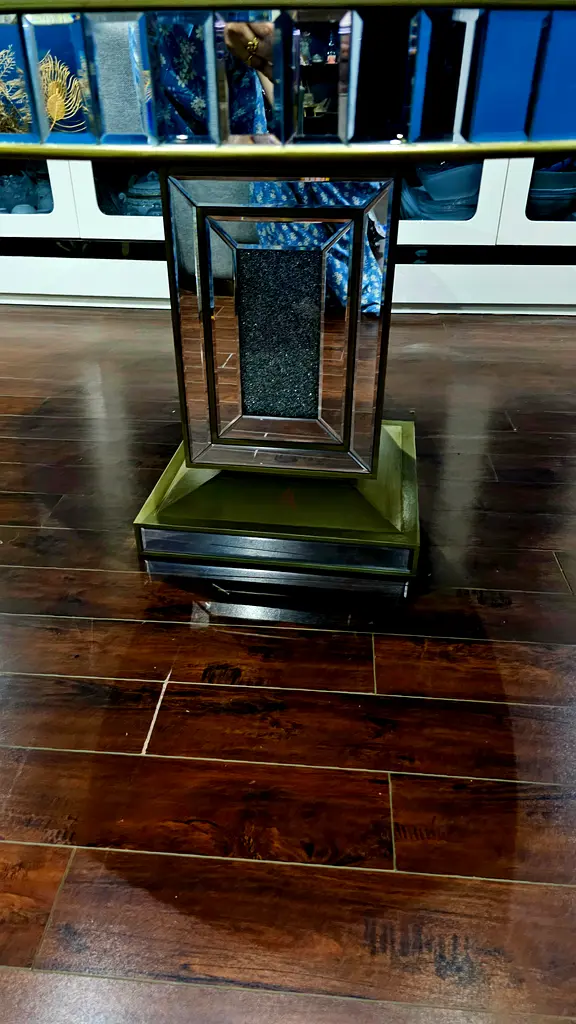 Pan home 6 seater dining table