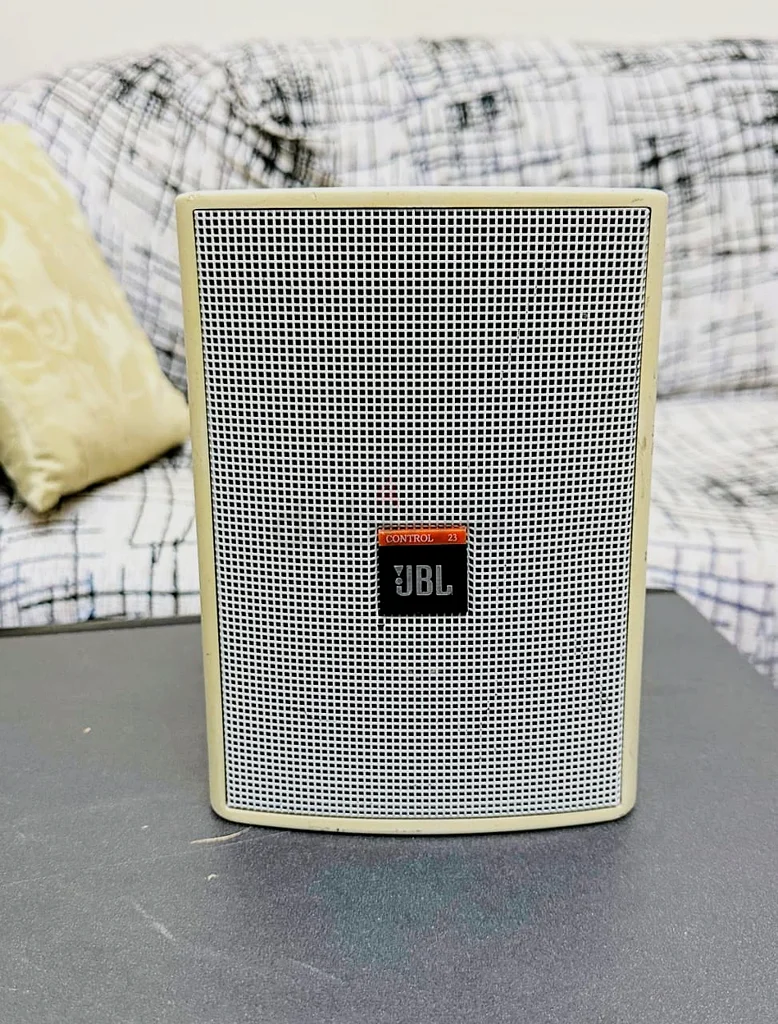 JBL wall mount speakers63261276425089110