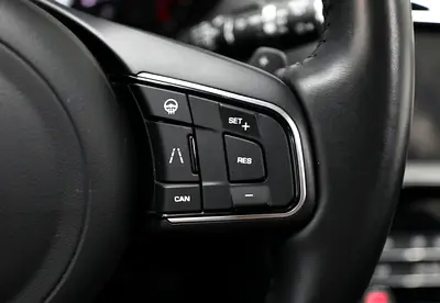 صورة مصغرة 13 لـ 2020 Jaguar F-PACE