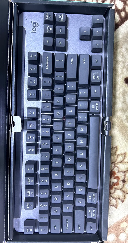 Logitech Signature K855 Wireless Mechanical TKL Keyboard63255001589889111