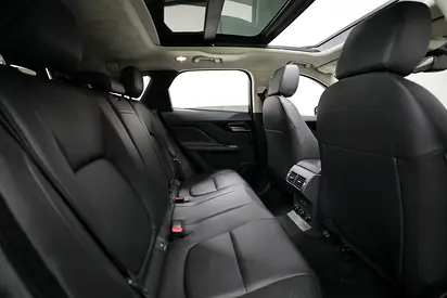 صورة مصغرة 15 لـ 2020 Jaguar F-PACE
