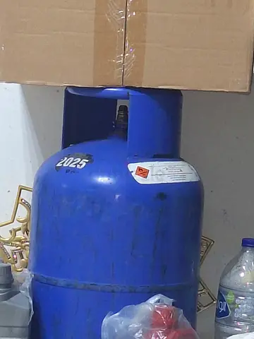 gas cylinder